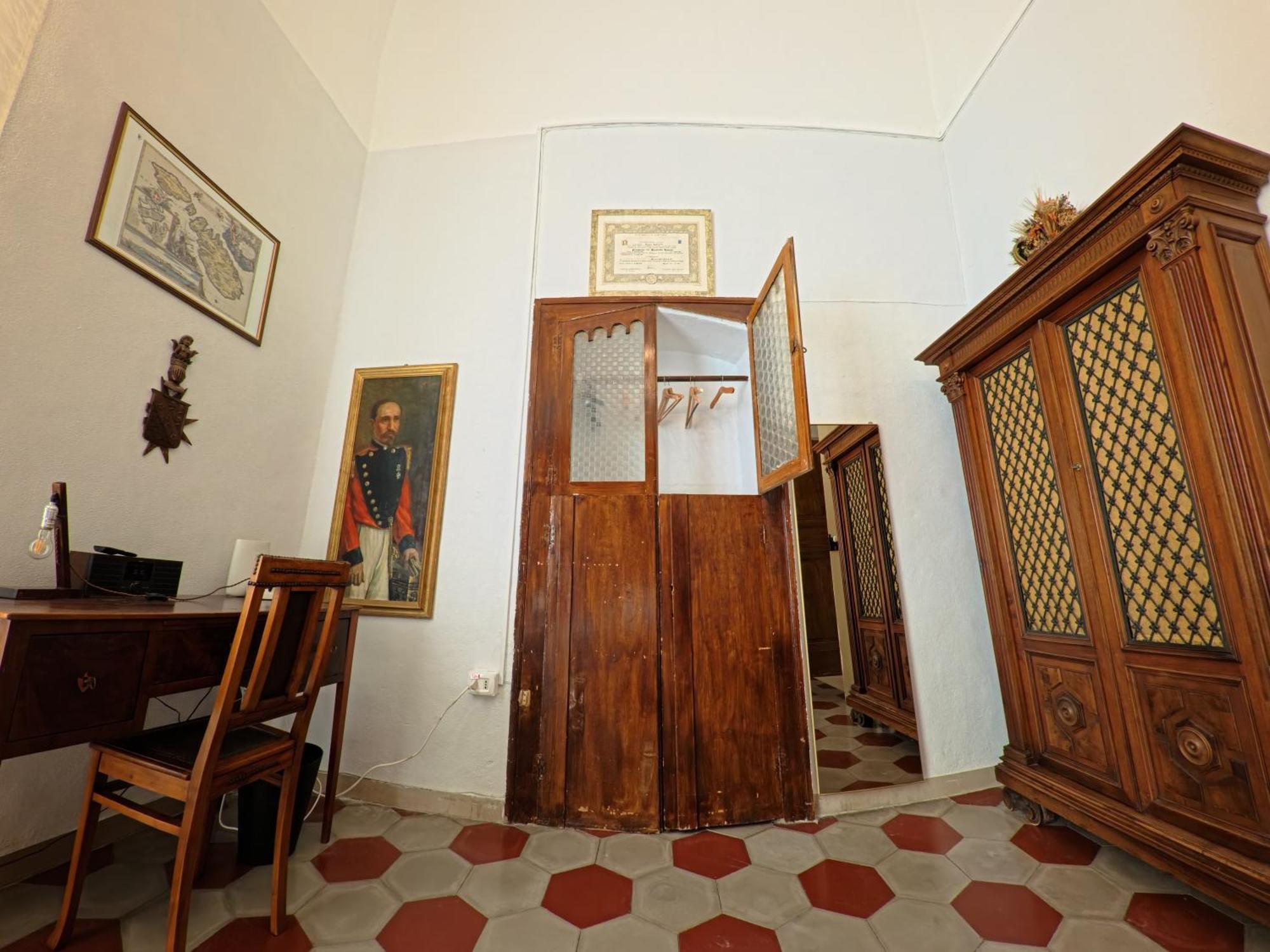 Palazzo Framarino Dei Malatesta - Noble Floor - XIV Century Giovinazzo Kültér fotó