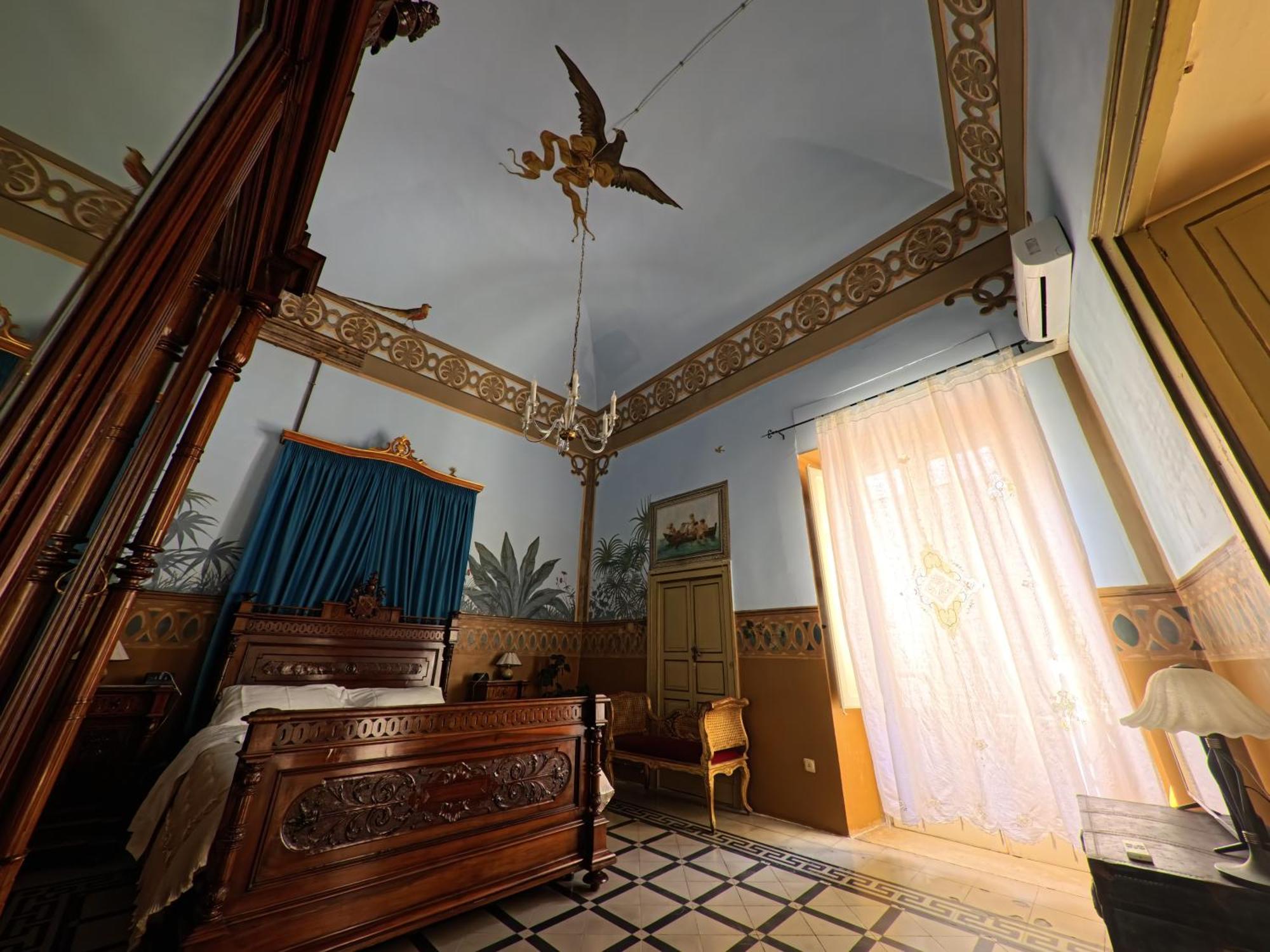 Palazzo Framarino Dei Malatesta - Noble Floor - XIV Century Giovinazzo Kültér fotó