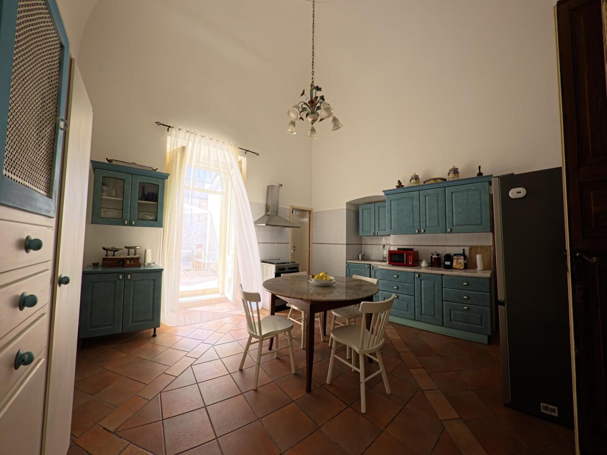 Palazzo Framarino Dei Malatesta - Noble Floor - XIV Century Giovinazzo Kültér fotó