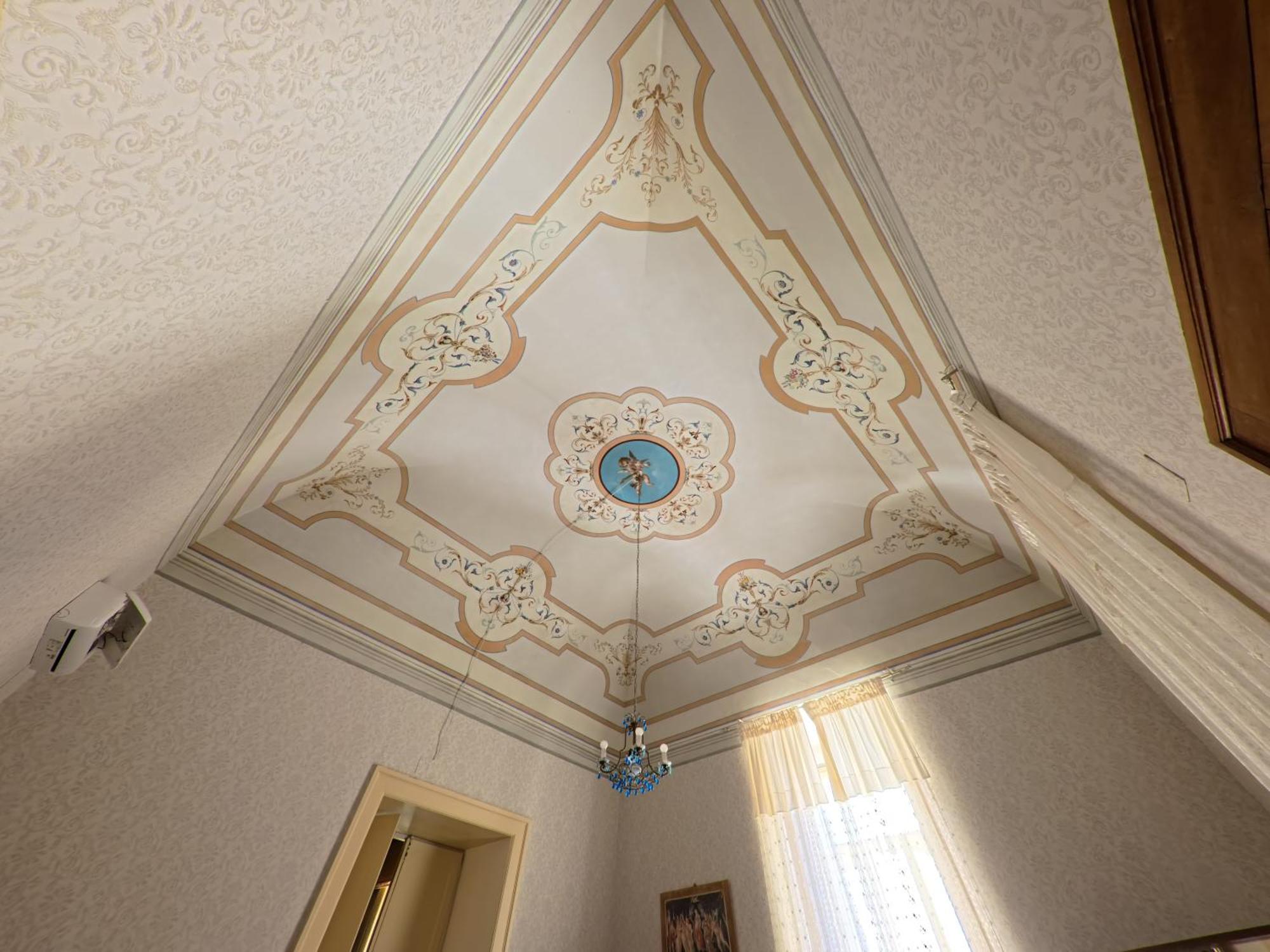 Palazzo Framarino Dei Malatesta - Noble Floor - XIV Century Giovinazzo Kültér fotó