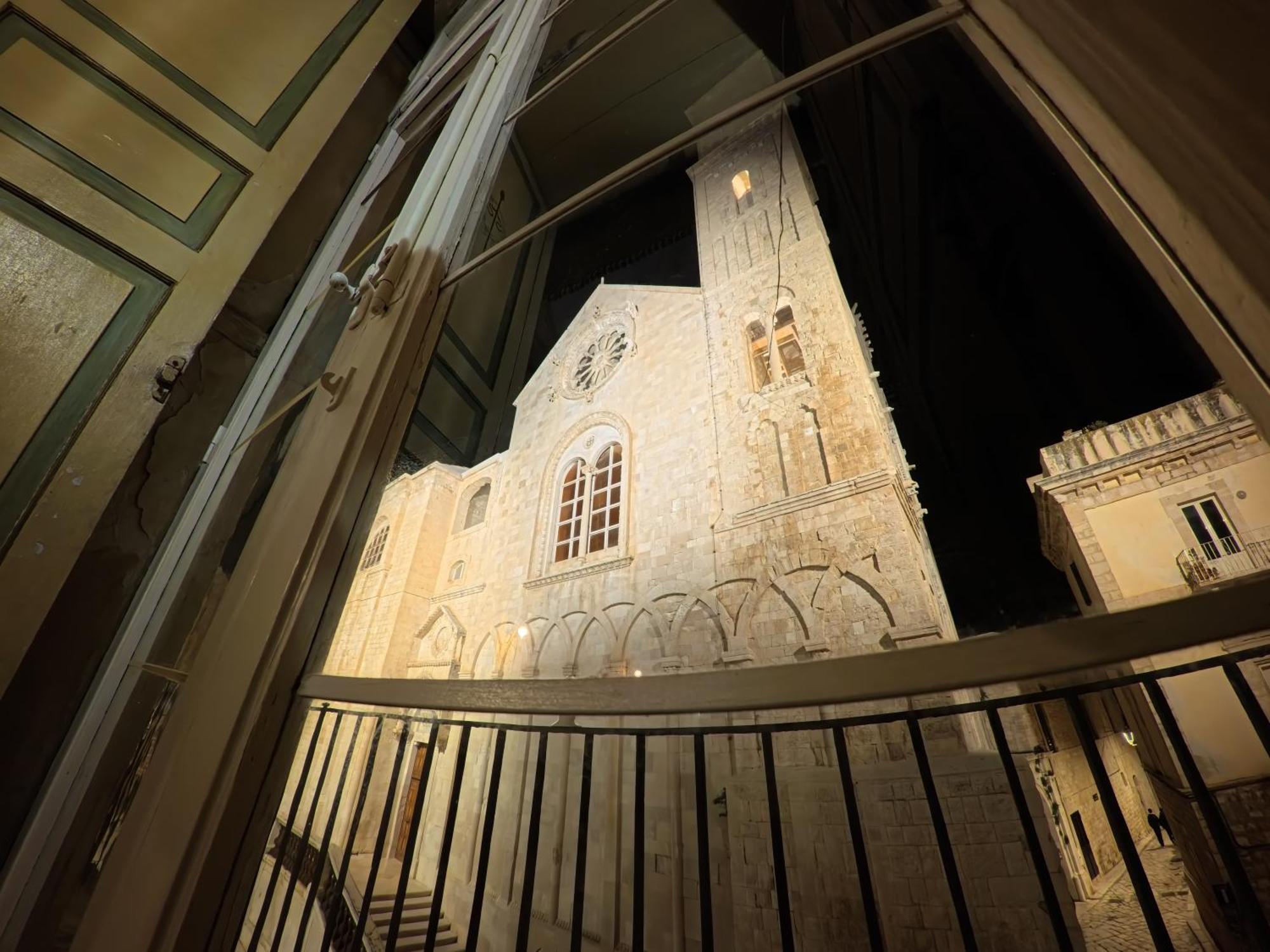 Palazzo Framarino Dei Malatesta - Noble Floor - XIV Century Giovinazzo Kültér fotó