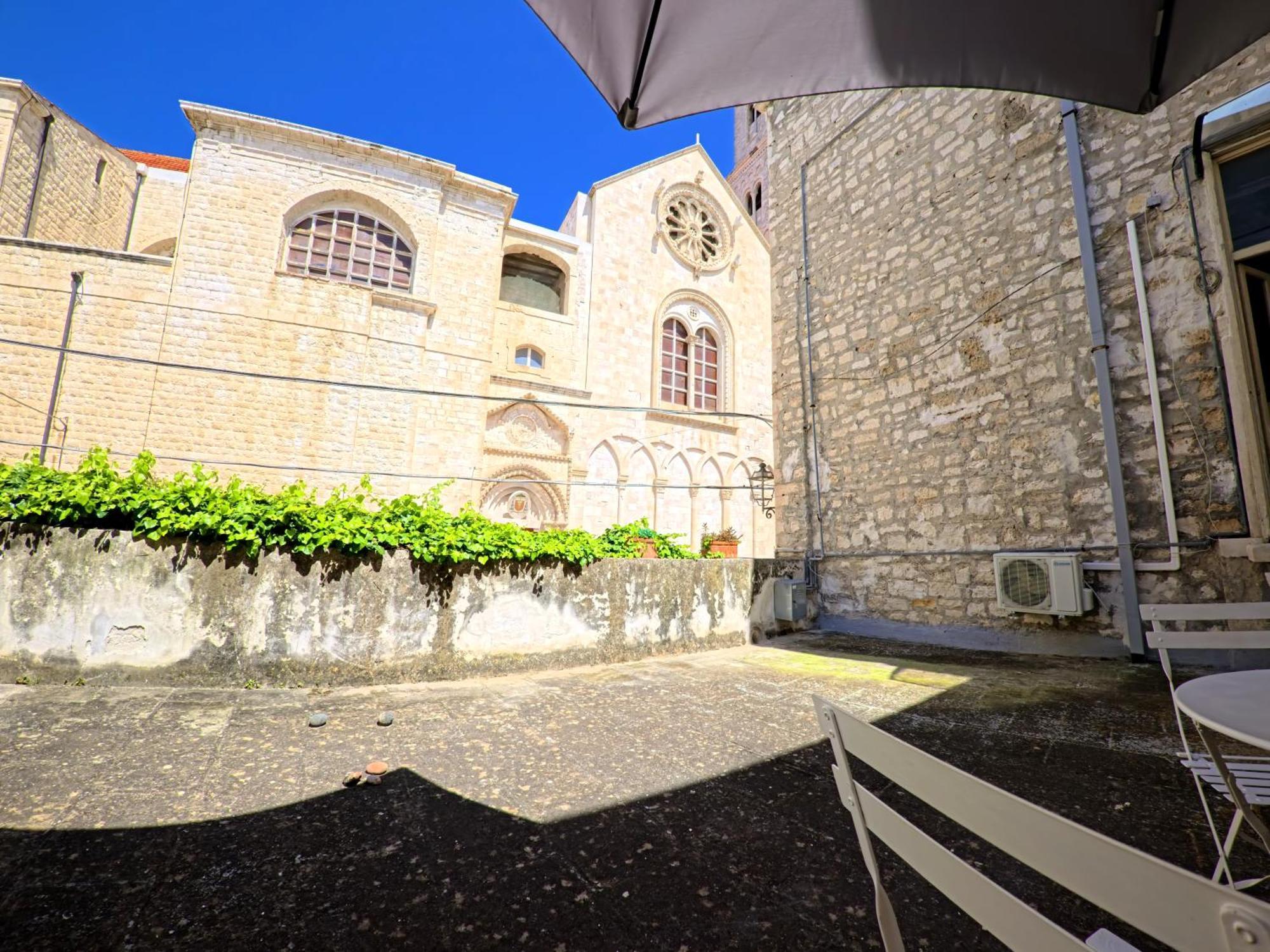 Palazzo Framarino Dei Malatesta - Noble Floor - XIV Century Giovinazzo Kültér fotó