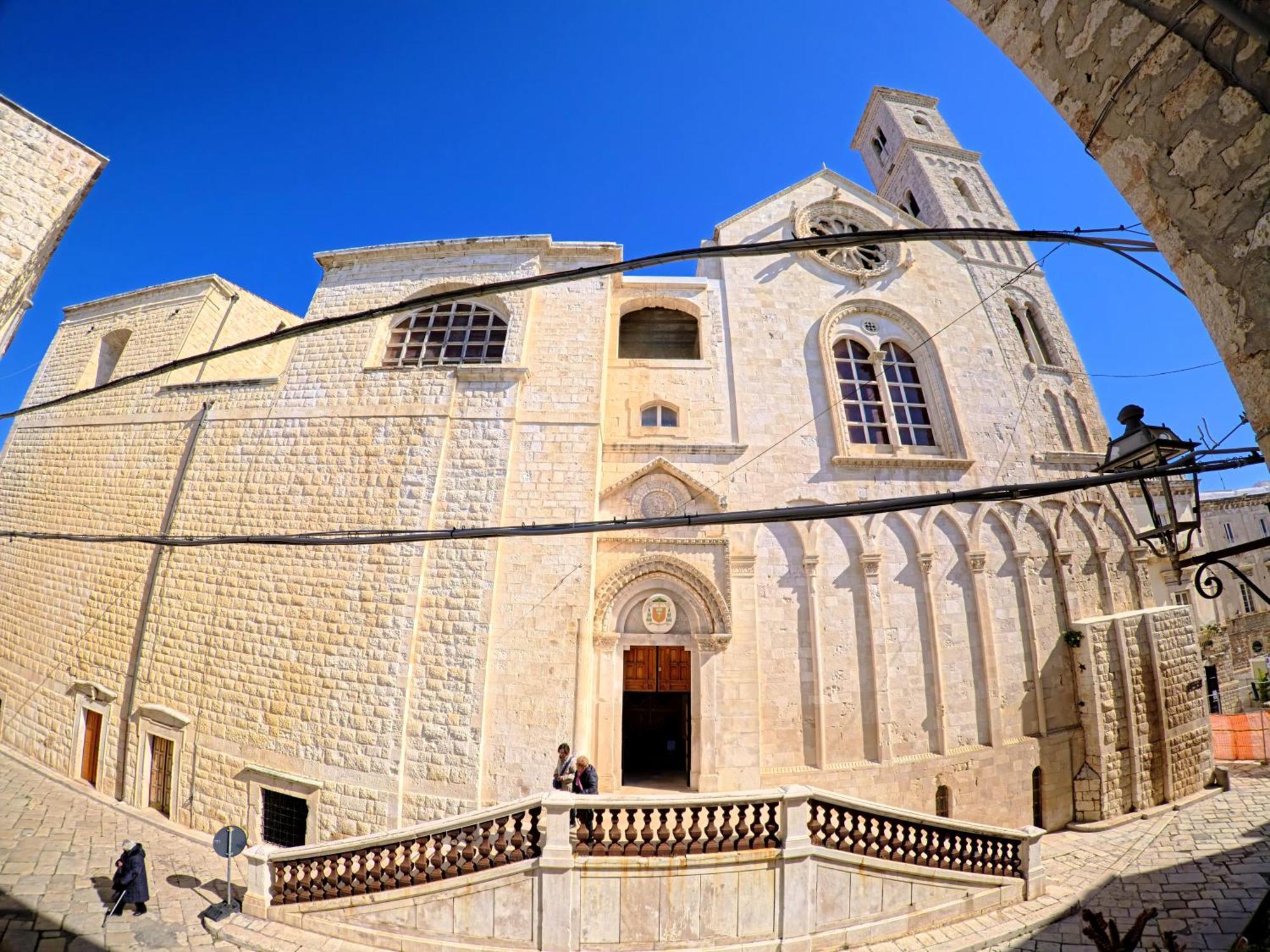 Palazzo Framarino Dei Malatesta - Noble Floor - XIV Century Giovinazzo Kültér fotó